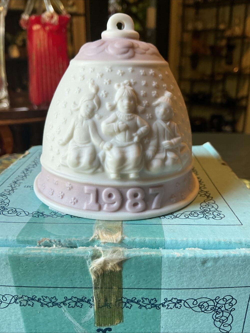 Vintage LLADRO 1987 Christmas Bell Porcelain White Lavender Orig. Box